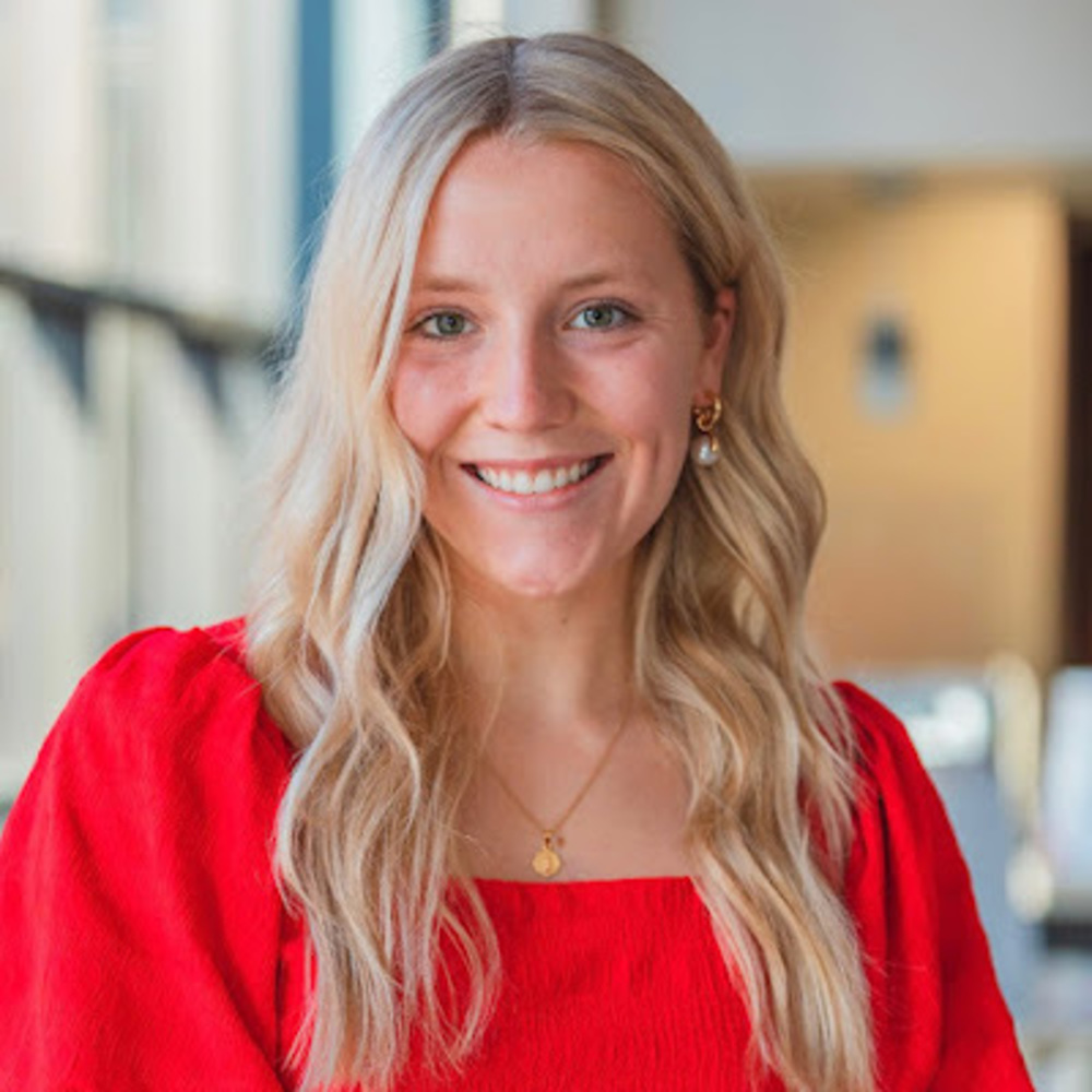 Meet your Posher, Emily